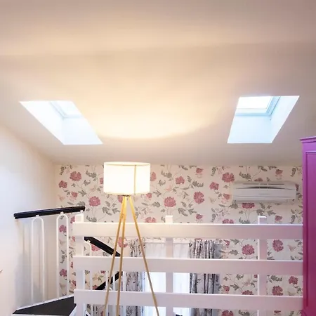 Anastagi Bed & Breakfast *